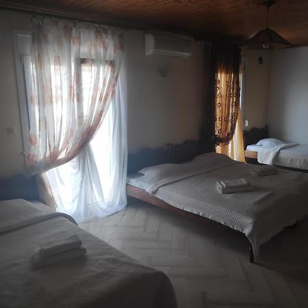 Angela - Zoi Rooms Скиатос Номер фото