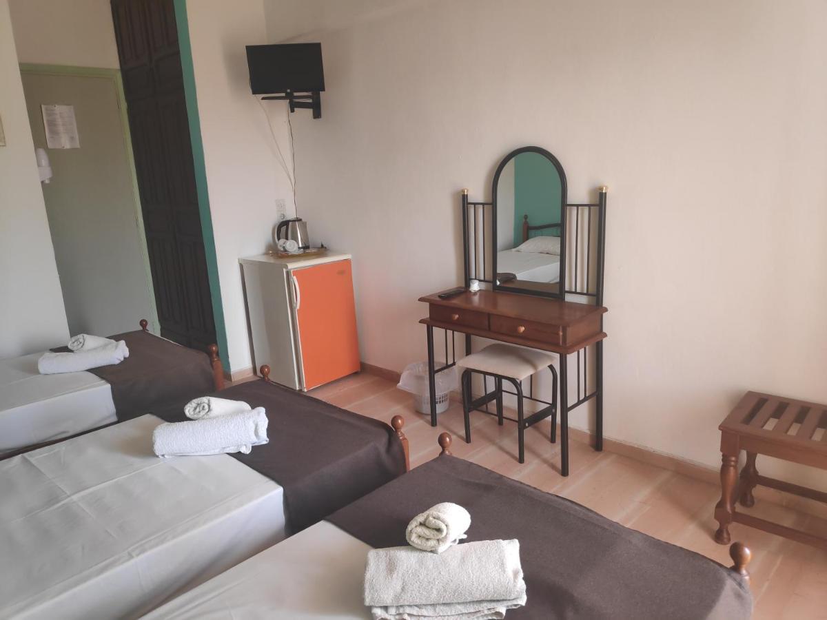 Angela - Zoi Rooms Скиатос Экстерьер фото